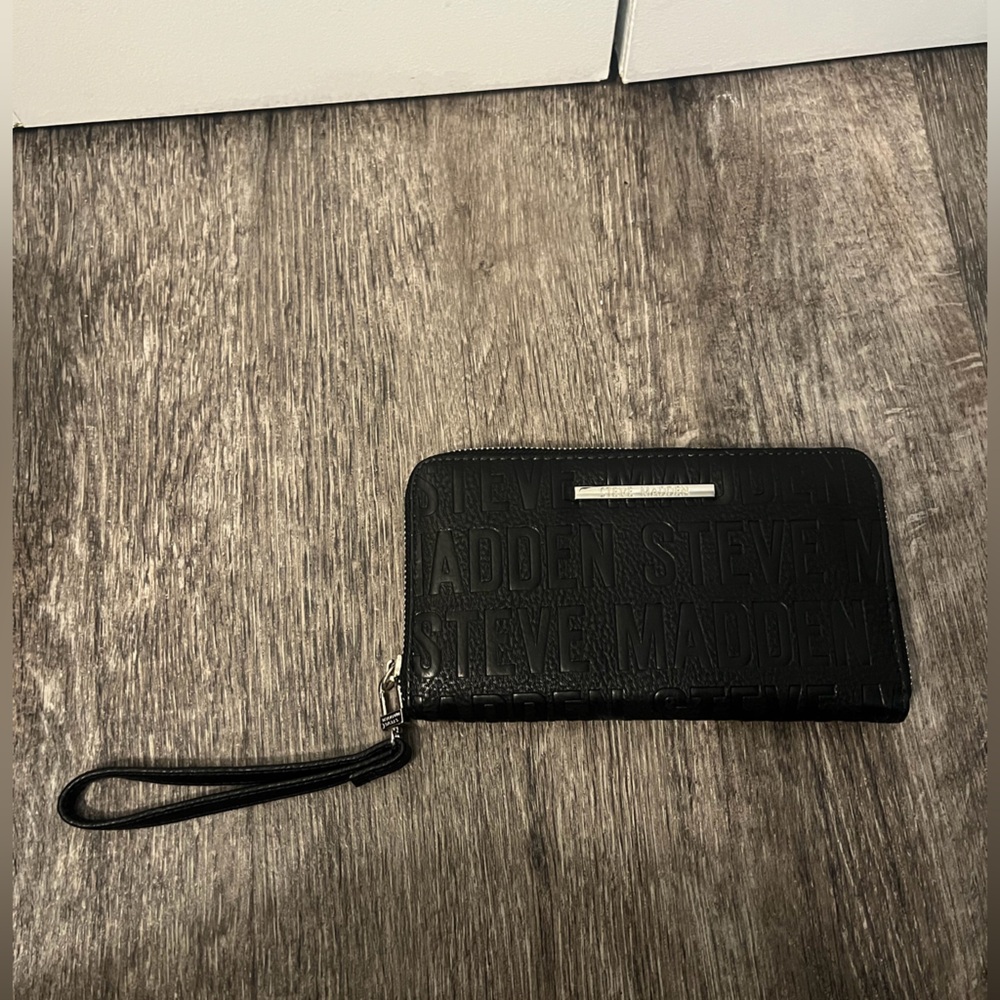 Steve Madden Black Embossed Zip Wristlet